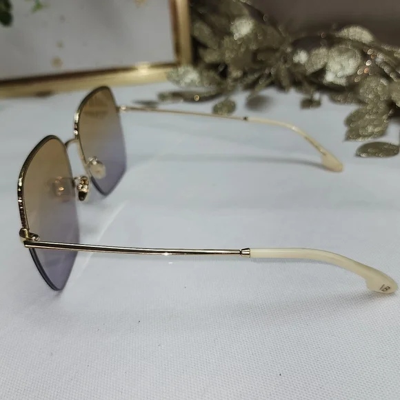 NWOT Victoria Beckham VB214SA Sunglasses With Box, Paperwork And Case